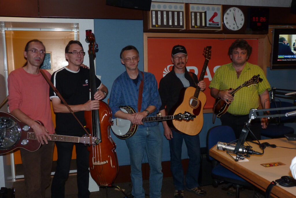 Im Radiostudio des RAS 2 in Island