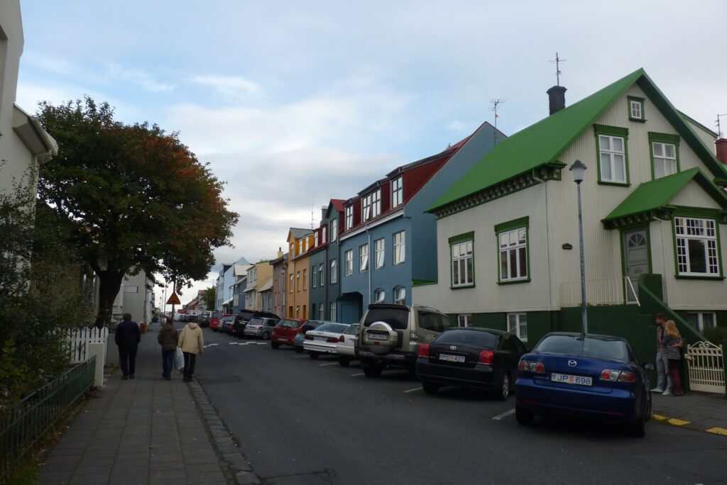 Bluegrass Gang in Island: Wie schön bunt!
